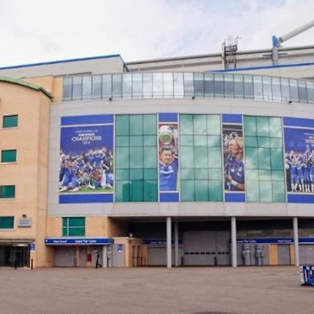 Cozy Studio Opposite Chelsea Stadium Londres Exterior foto